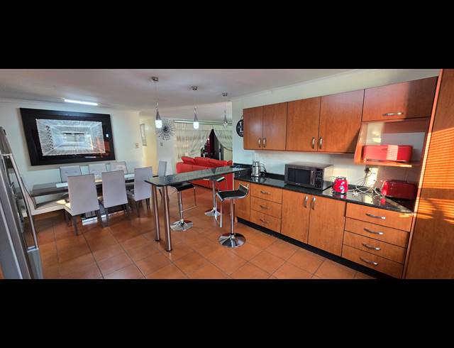 4 BEDROOM FREESTANDING FOR SALE IN BENDOR